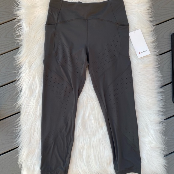 Lululemon Uncovered Strength Crop Leggings - Picture 2 of 6